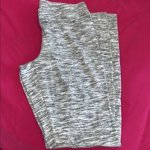 GREY EXPRESS LEGGINGS STRETCHY AND COMFTY